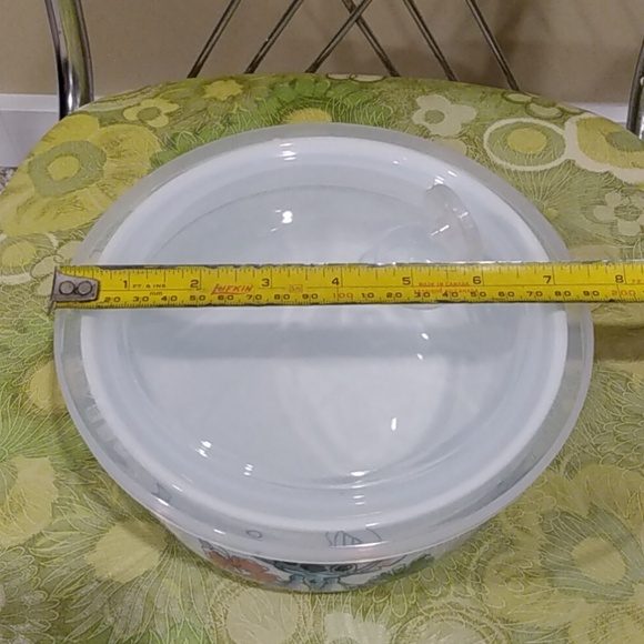 Disney Stitch bowl with lid - Picture 5 of 11